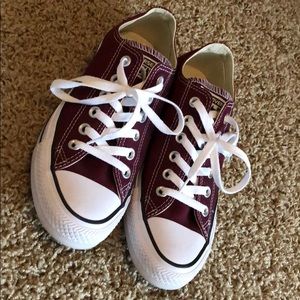 Maroon converse
